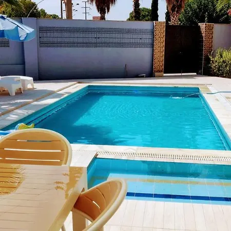 Private Pool Near Land Of Lagent Villa *